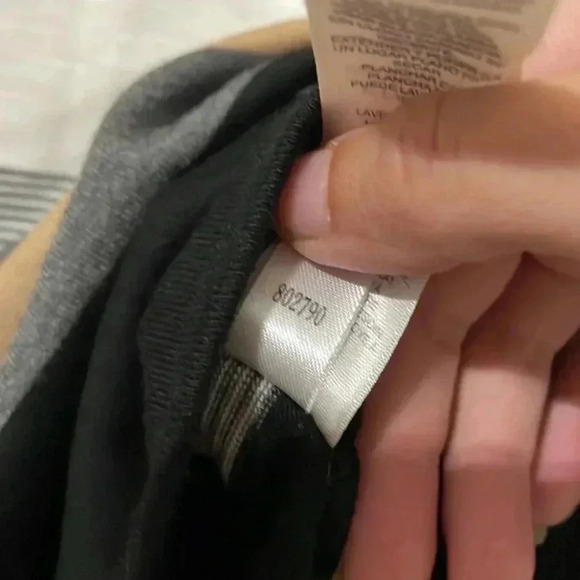 Chico’s Zenergy Top Size 0/S - Picture 8 of 8